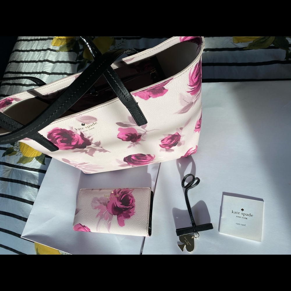 Kate Spade New York Hawthorne Lane Roses Tote Bag